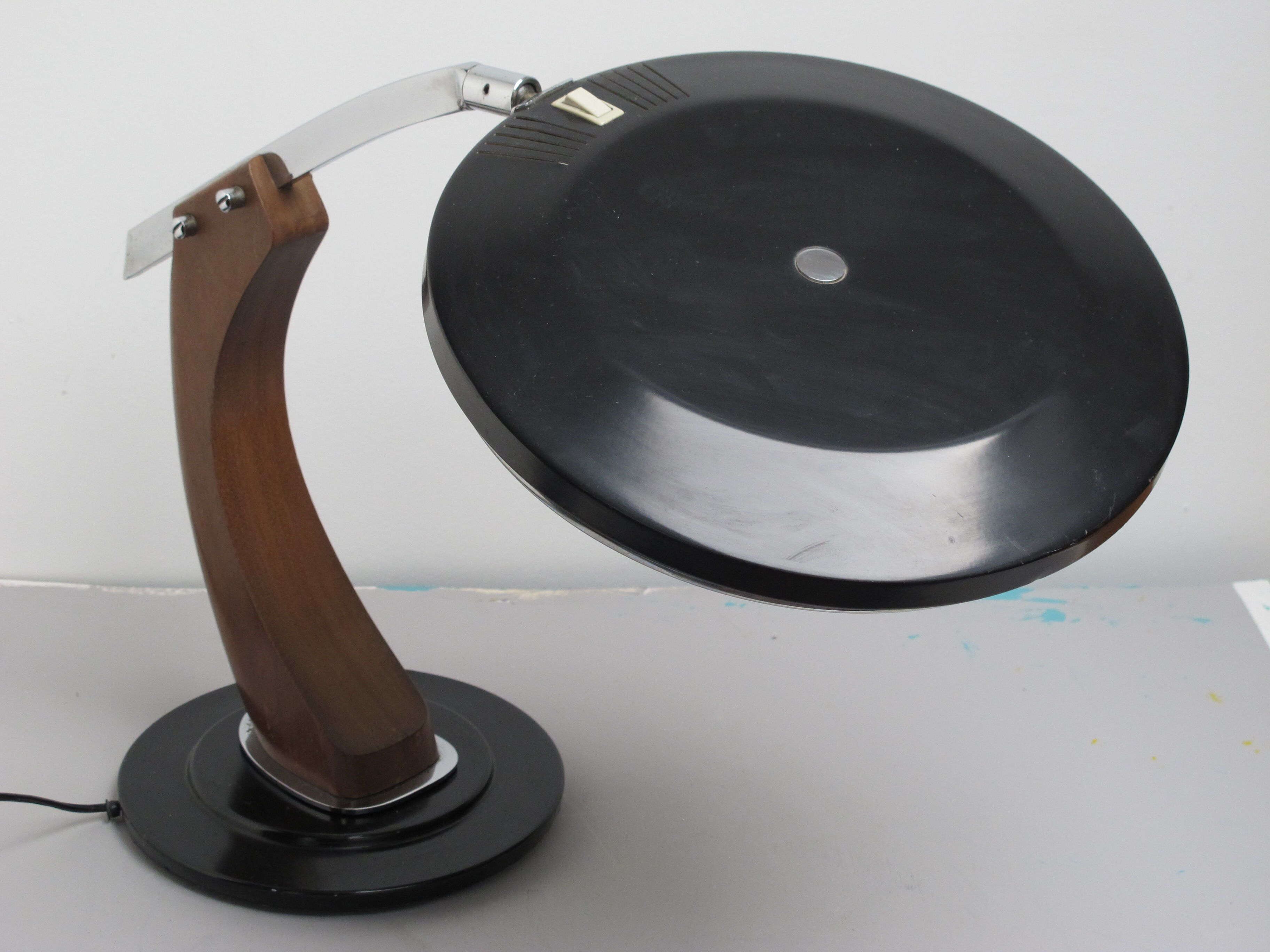 Fase 60s desk lamp