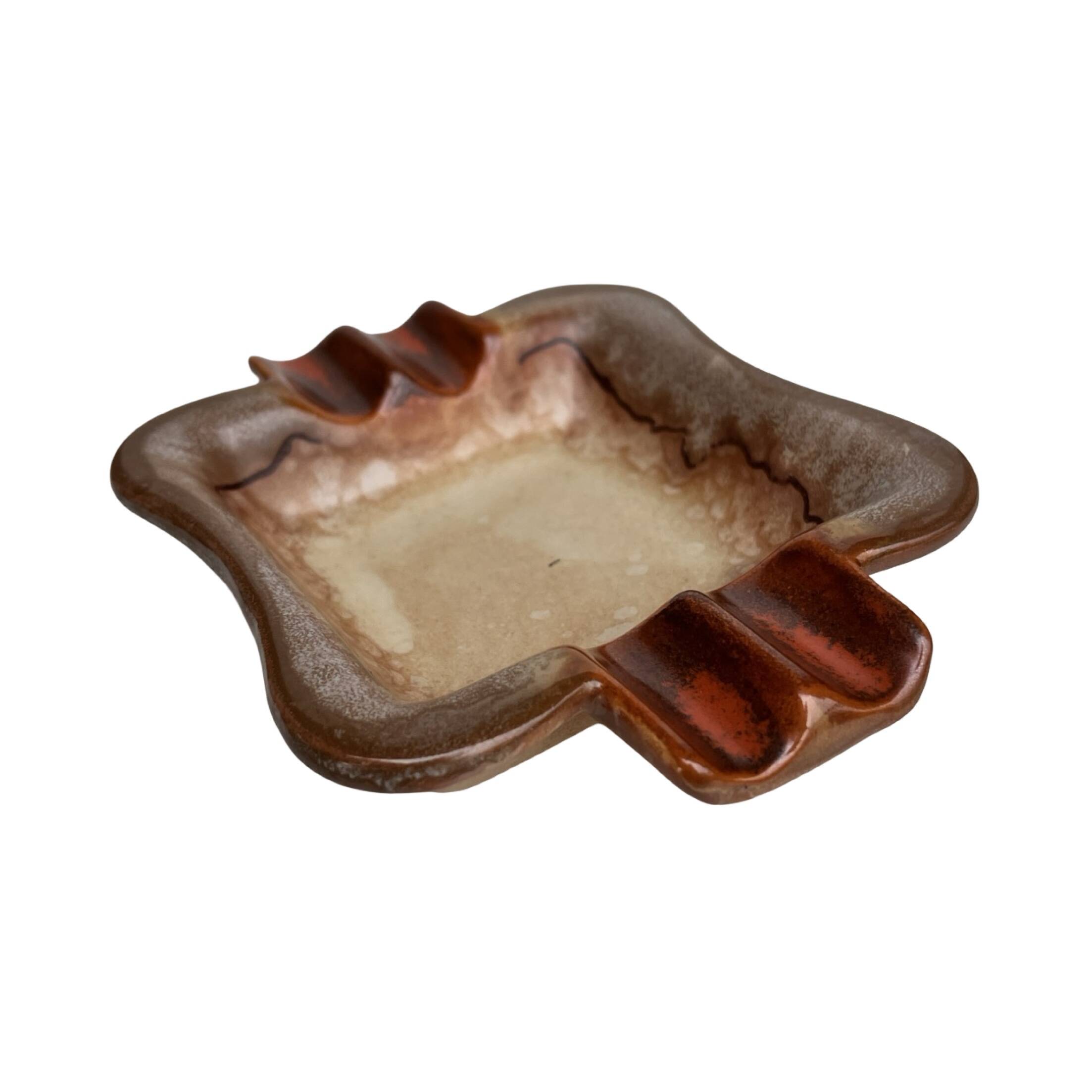 Cendrier en céramique Fat Lava, signé, Allemagne, années 1970.