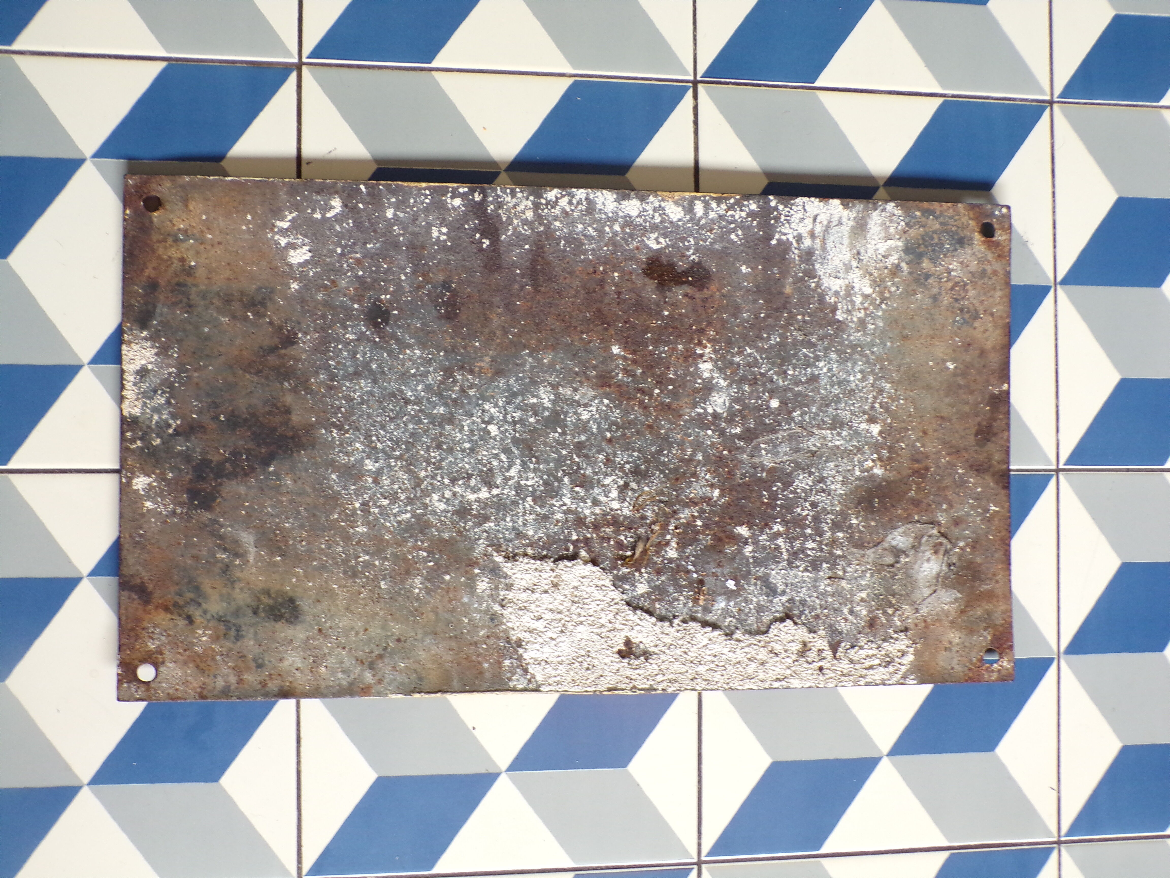 Plaque enamelled street of the lost well