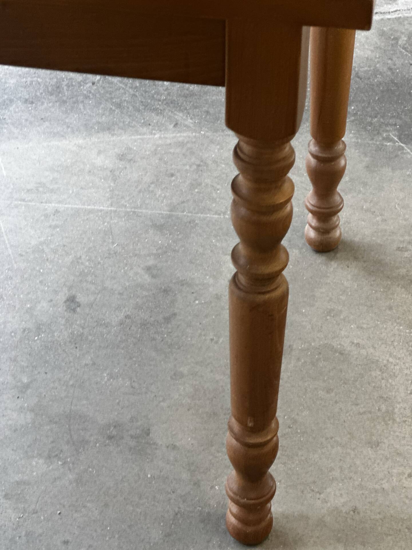 Vintage extendable dining table in wood and ceramic – 1970s