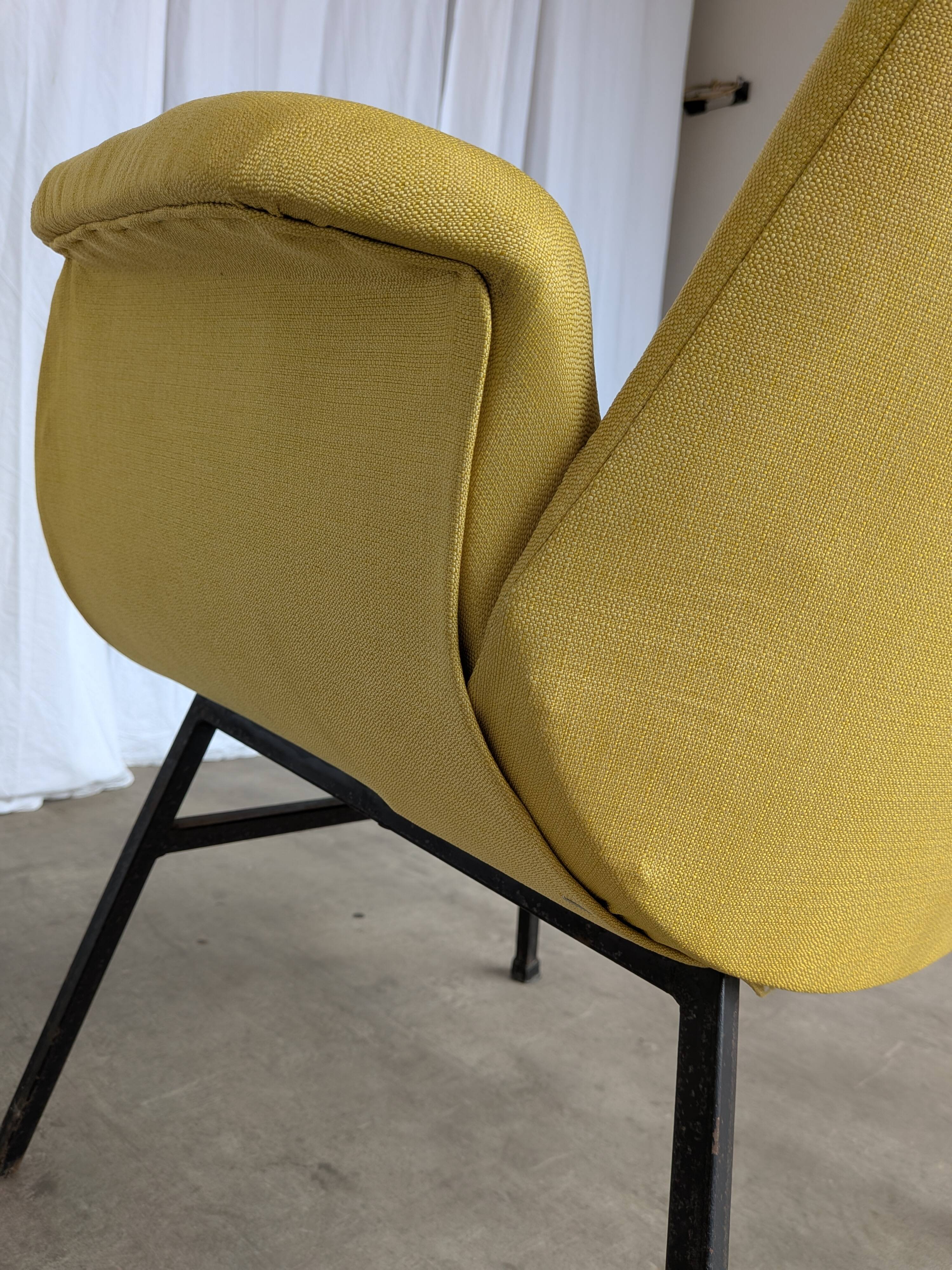Vintage Mid-Century Modern Yellow Fabric Armchair - Alvin Lustig Style