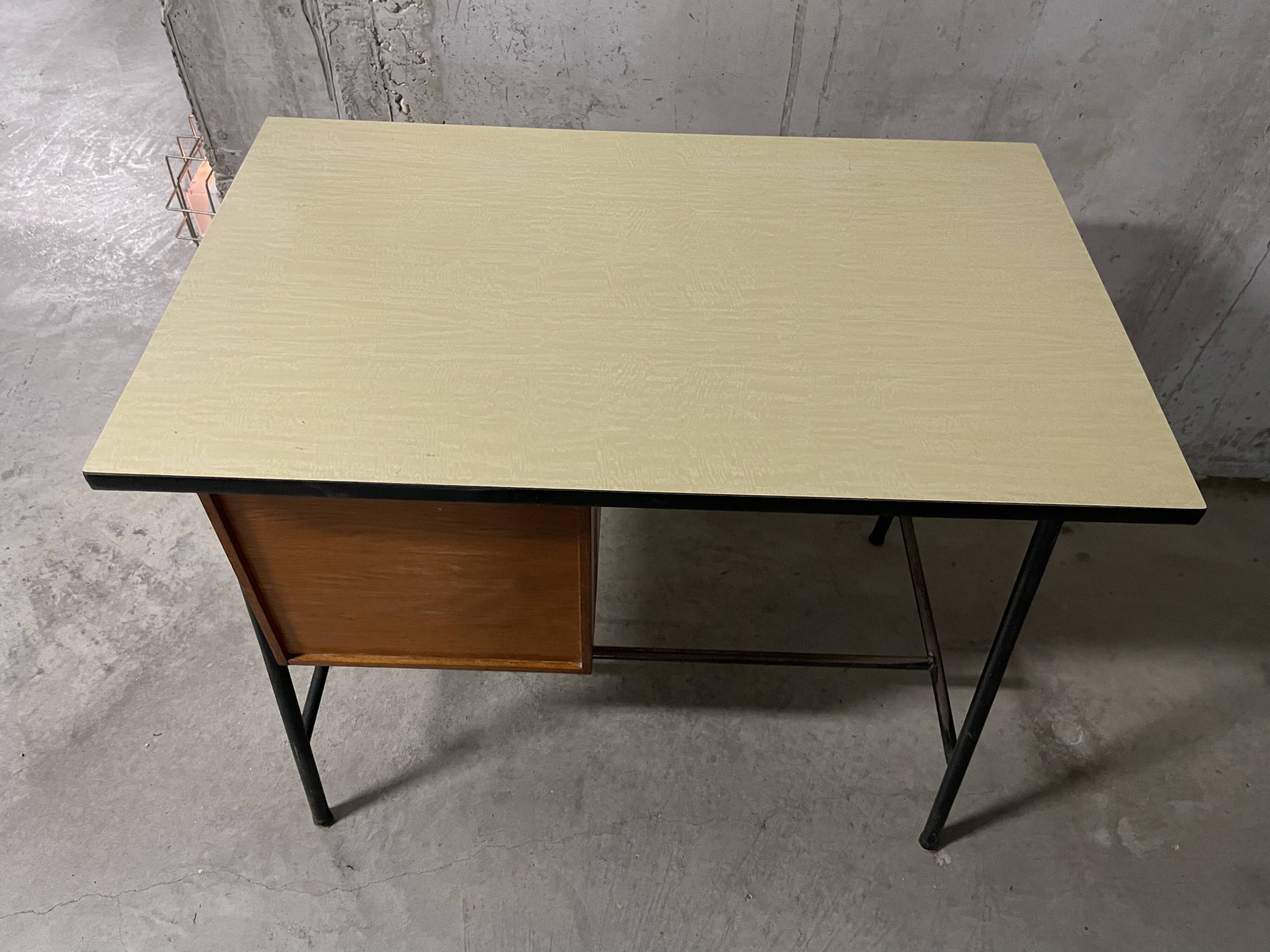 Pierre Guariche Office