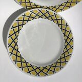 6 Dessert plates with yellow and black braiding pattern