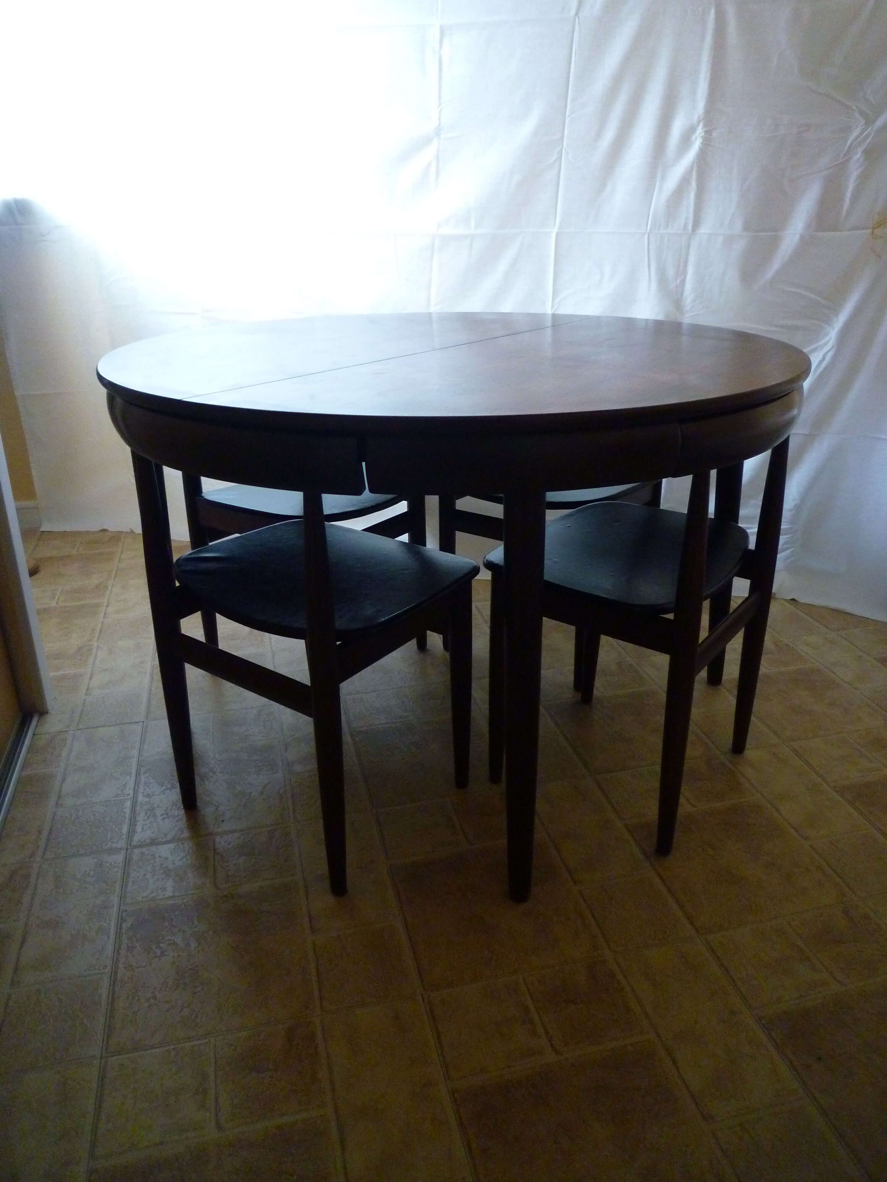 Dining Set " Roundette " table and chairs by Hans Olsen for Frem Rojle Denmark