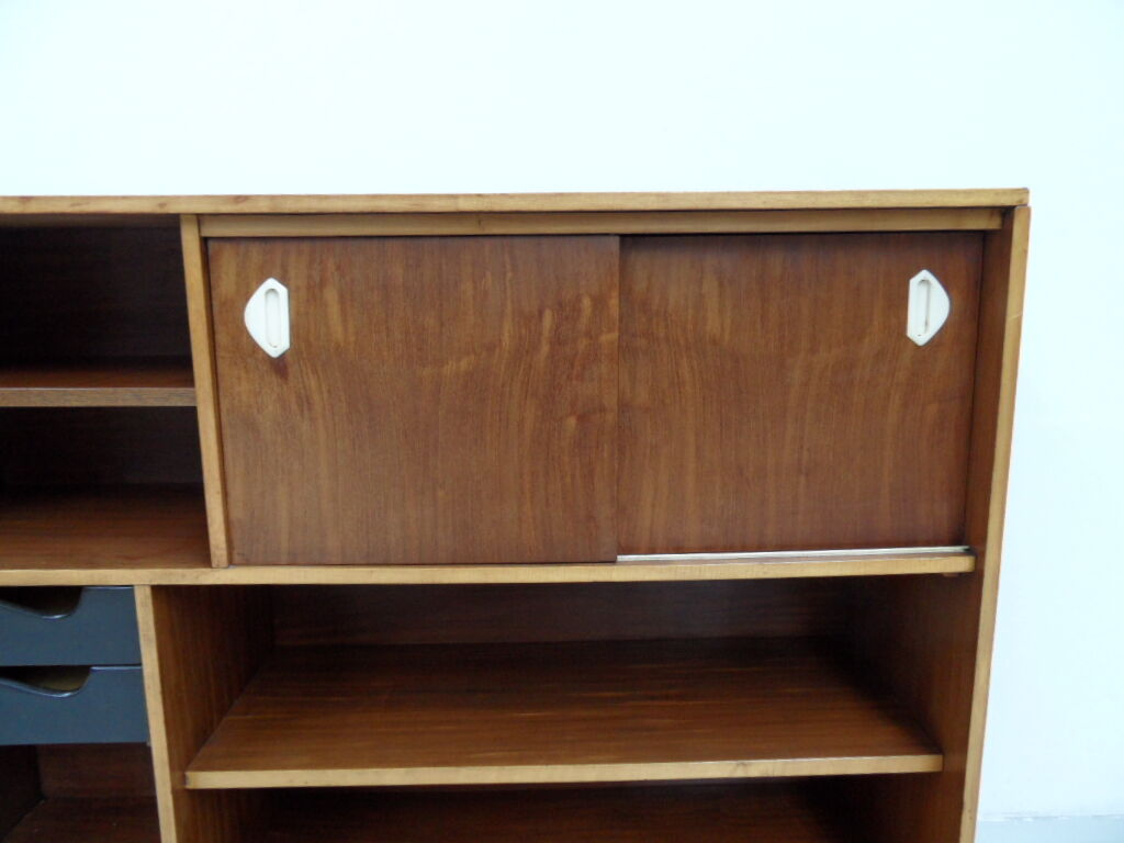 Buffet des années 1960, style mid-century