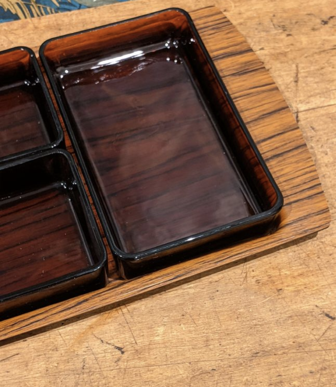 Vintage bakelite tray '70 with cups