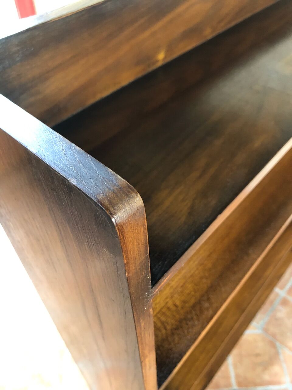 Vintage stand-pedding, Scandinavian style shelf by Herbert Gibbs, circa 60