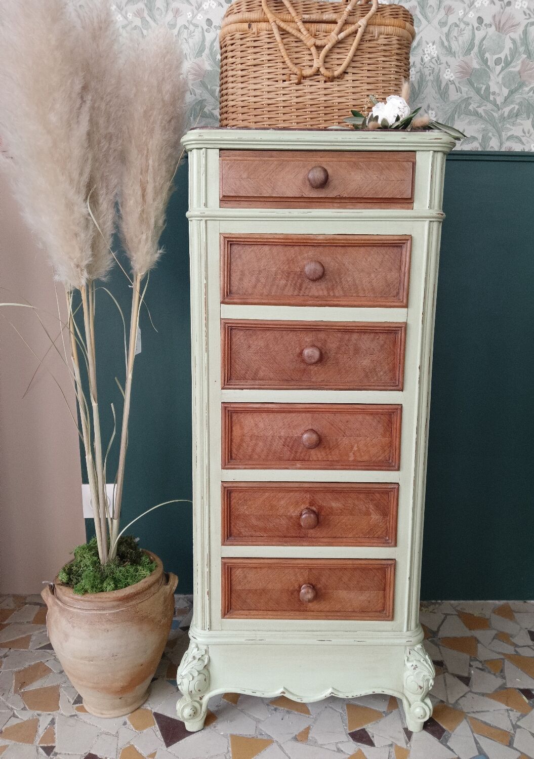 Chiffonnier revisited in almond green