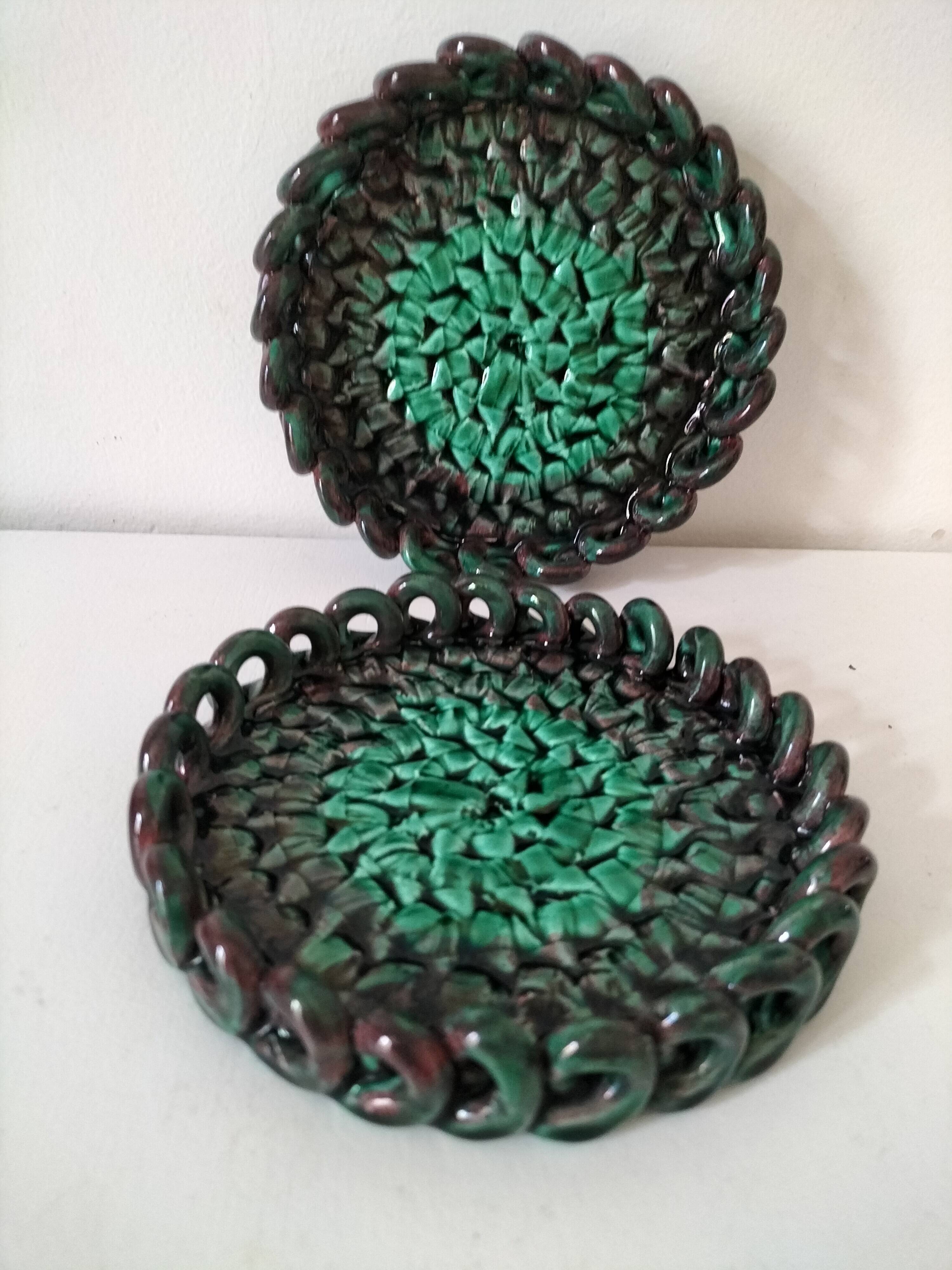 Pair of enamelled woven ceramic trinket trays signed BL, Le Brusc (Var)