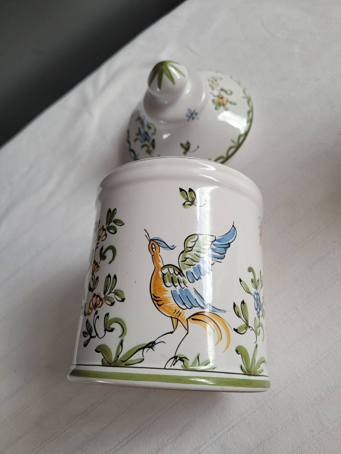 Pot, vase, flower pick Moustier