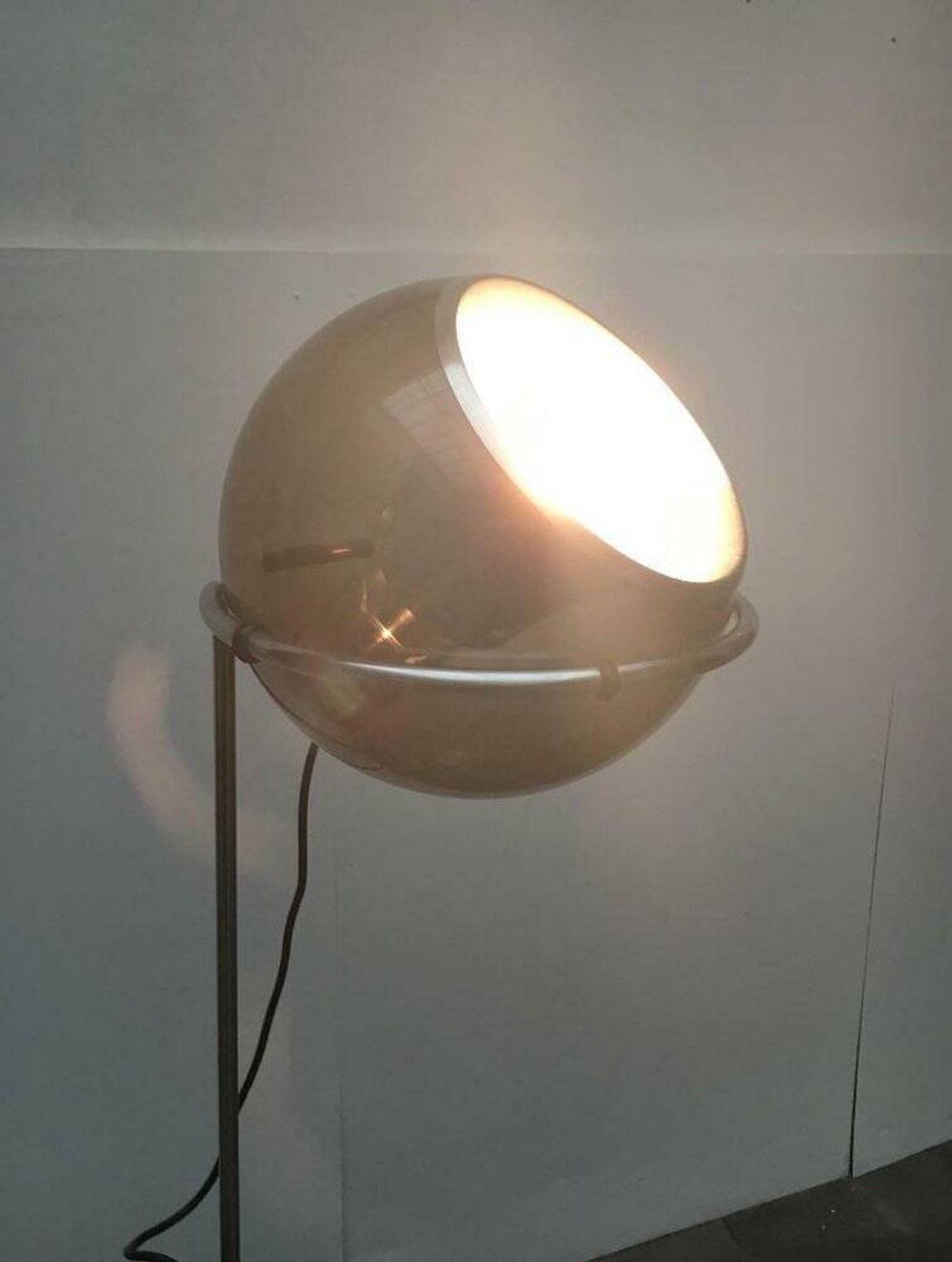 Lampe sur pied boule de l'espace moyen siècle néerlandais de Gepo, années 1960