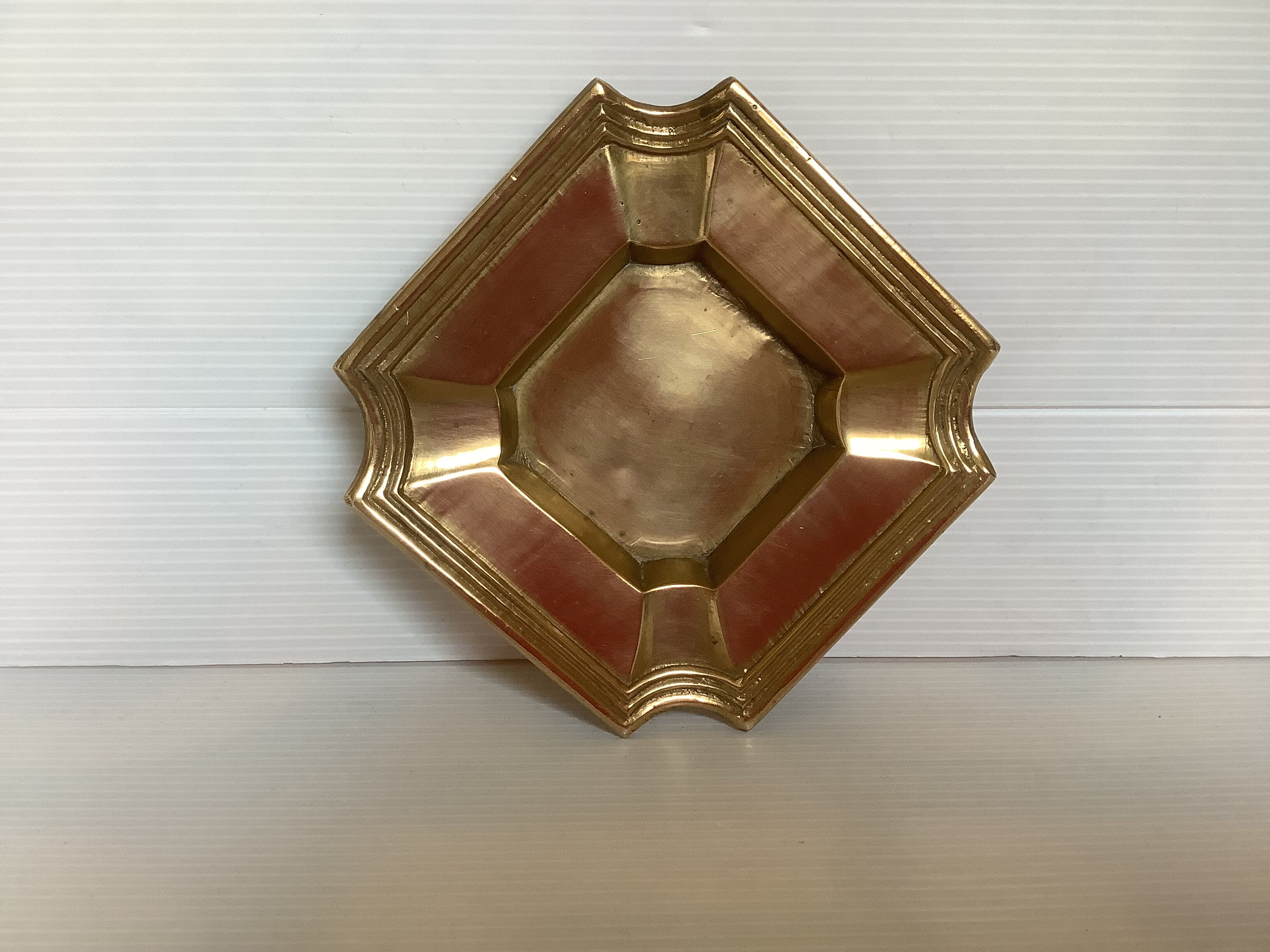 Brass ashtray tidy