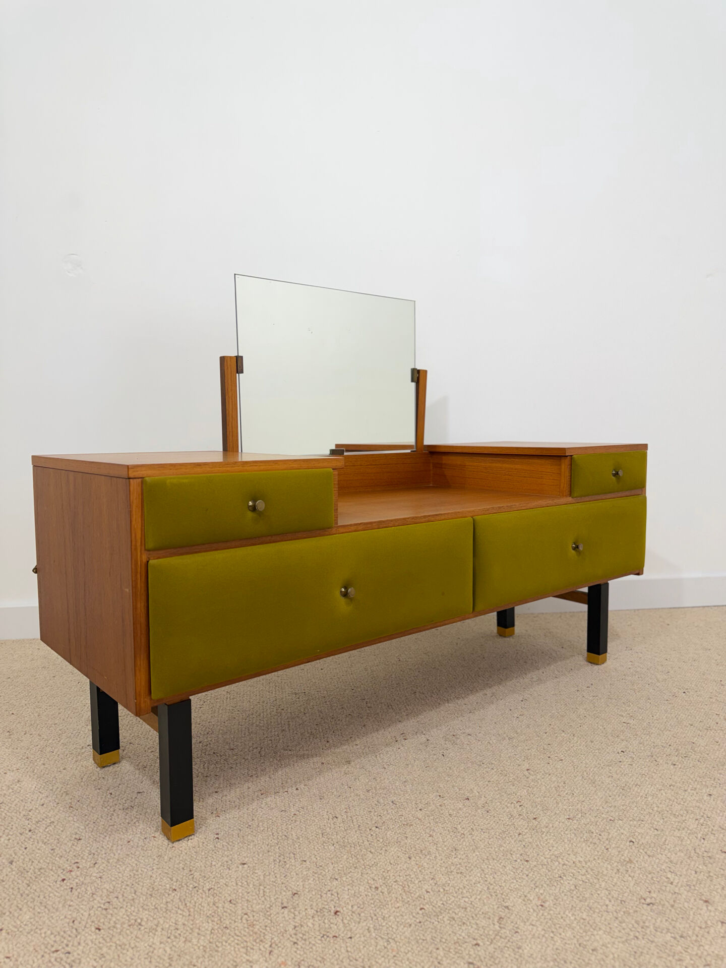 Coiffeuse et son pouf par Roger Landault, années 70