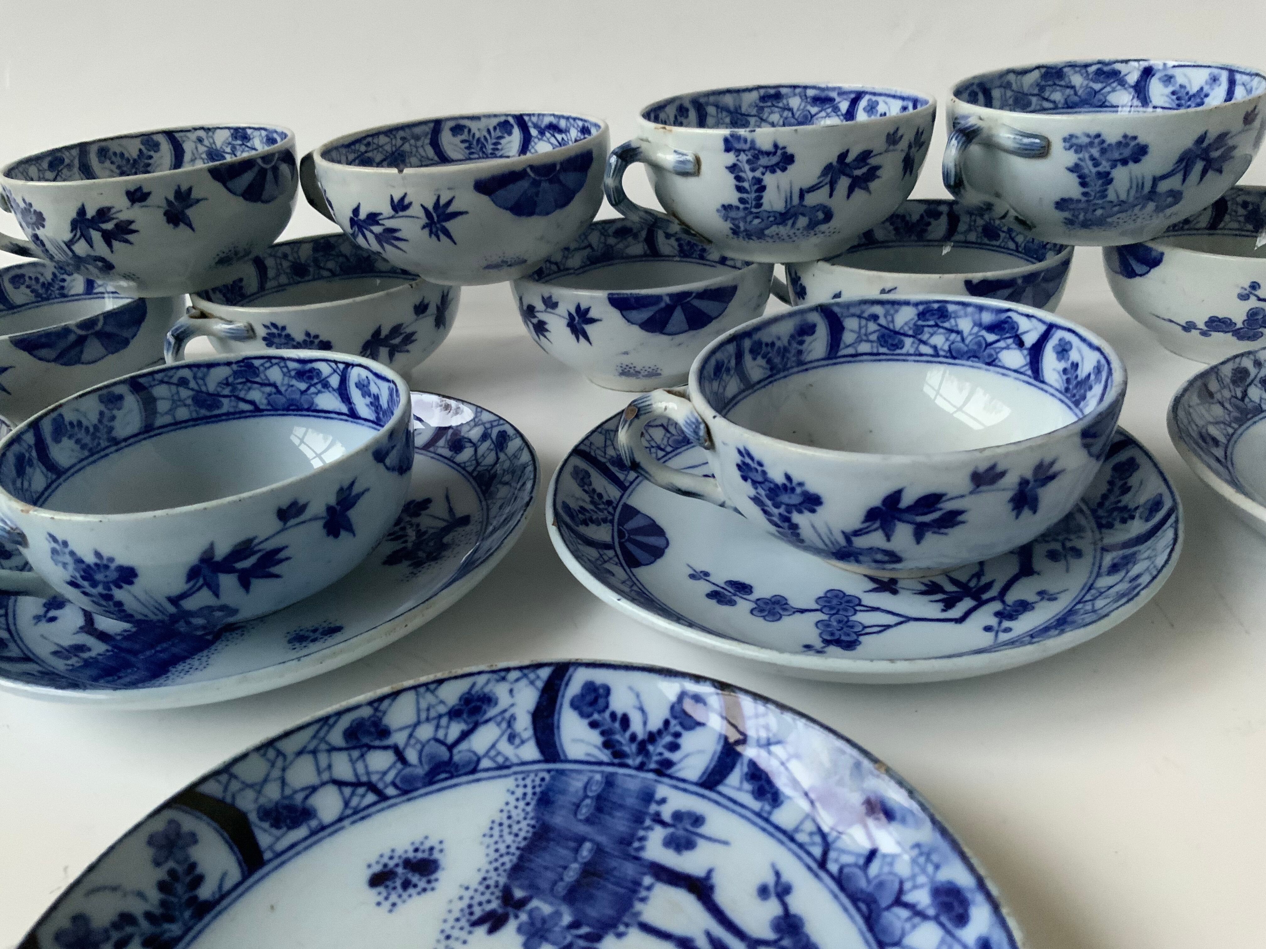 Old cups Creil & Montereau