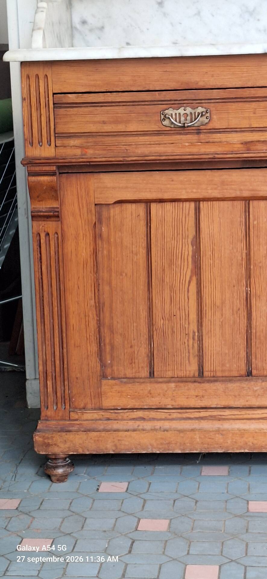 pine bathroom furniture