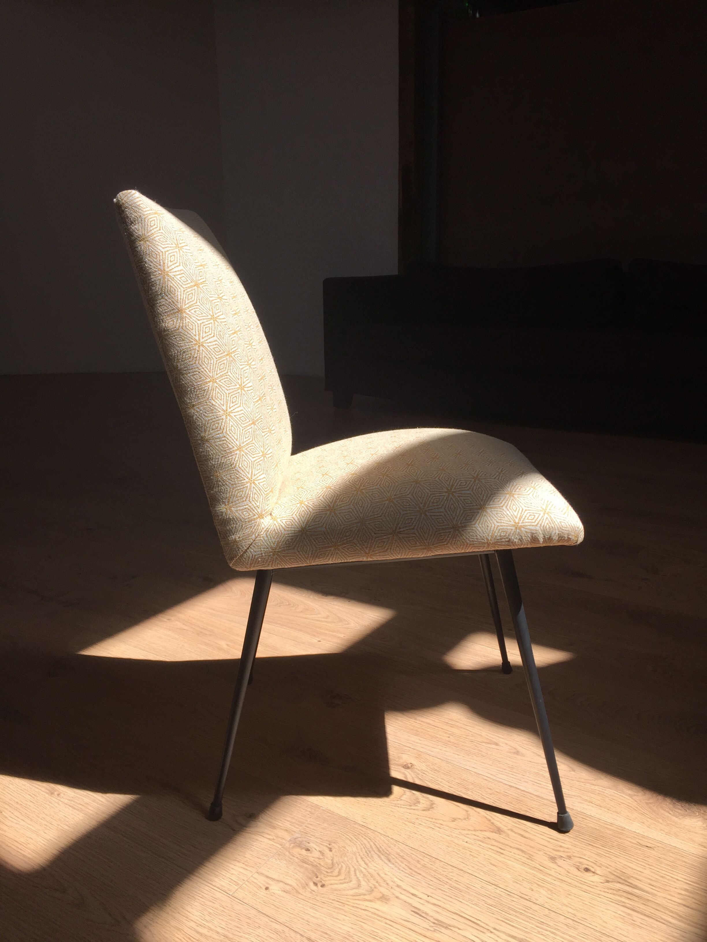 Trio of chairs from the years 70 completely renovated