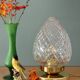 Lampe à poser globe vintage en verre ciselé