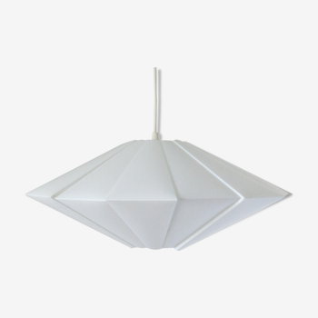 White faceted hanging lamp