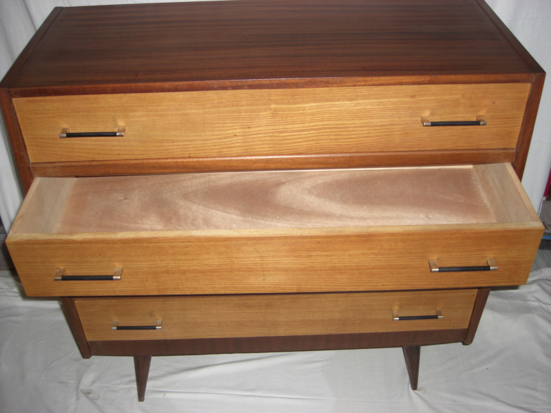 Dresser vintage Scandinavian year 50