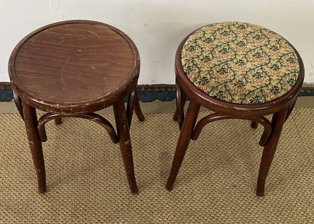 Paire de tabourets bas en bois courbé style "Thonet" vintage