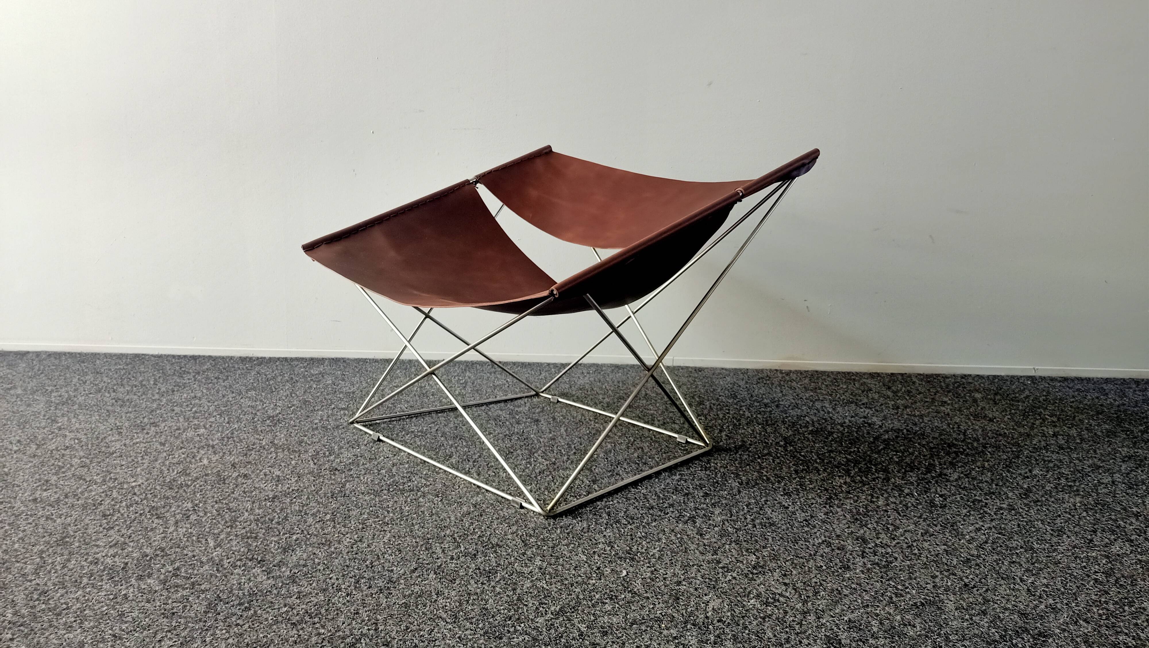 Artifort 'Butterfly'chair by Pierre Paulin