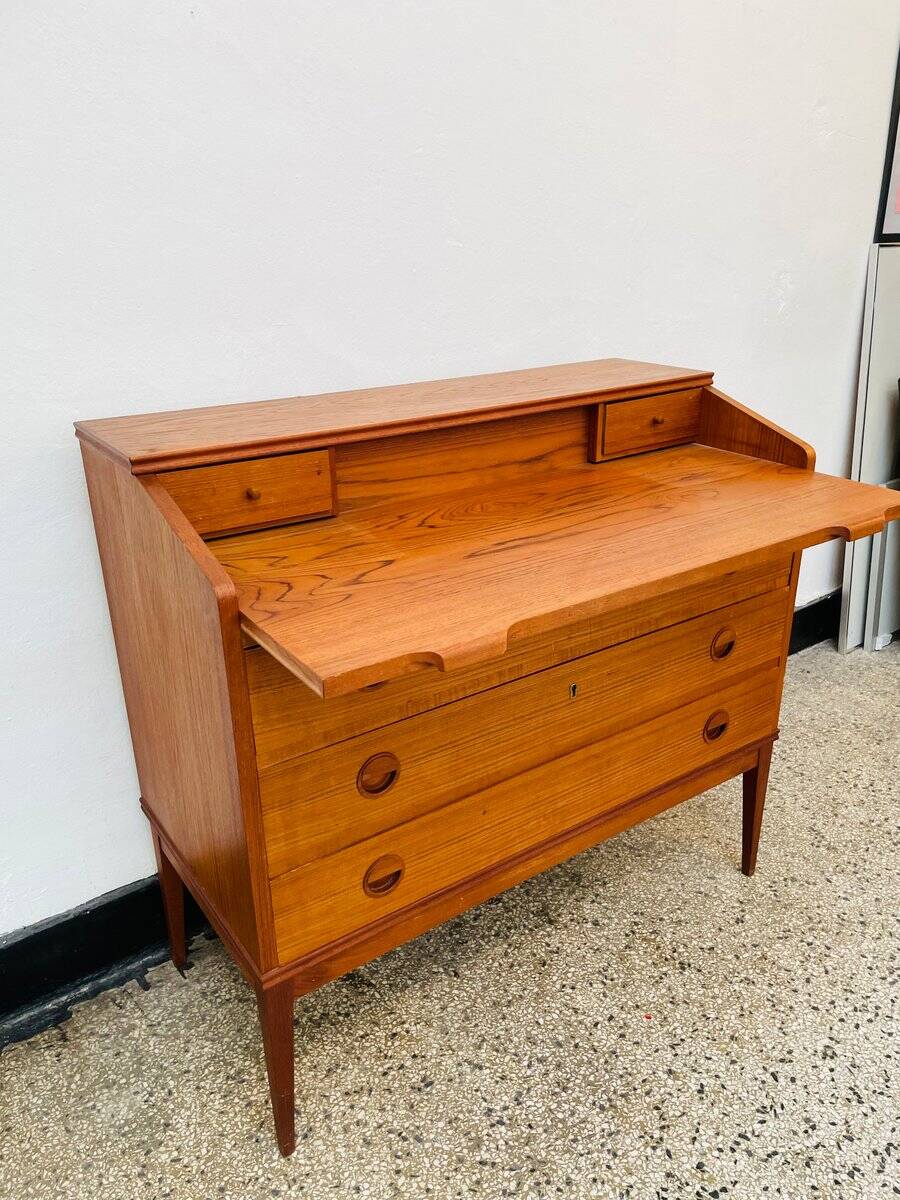 Danish desk by Riis Antonsen, 1960s