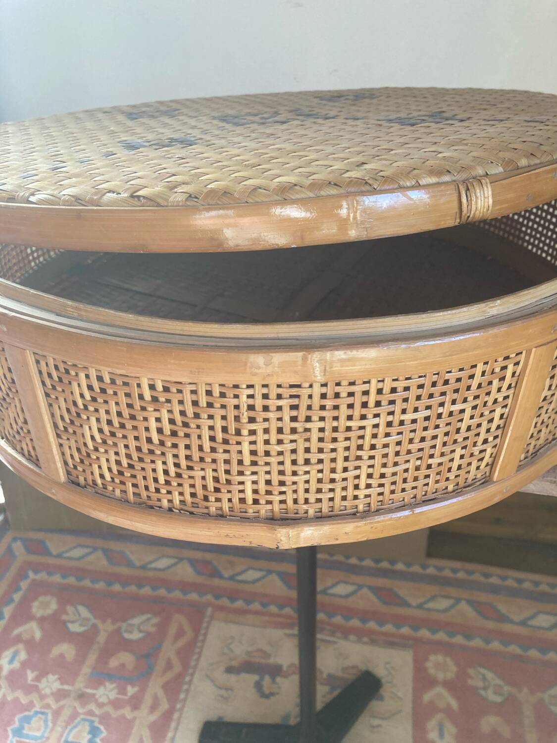 Wicker basket