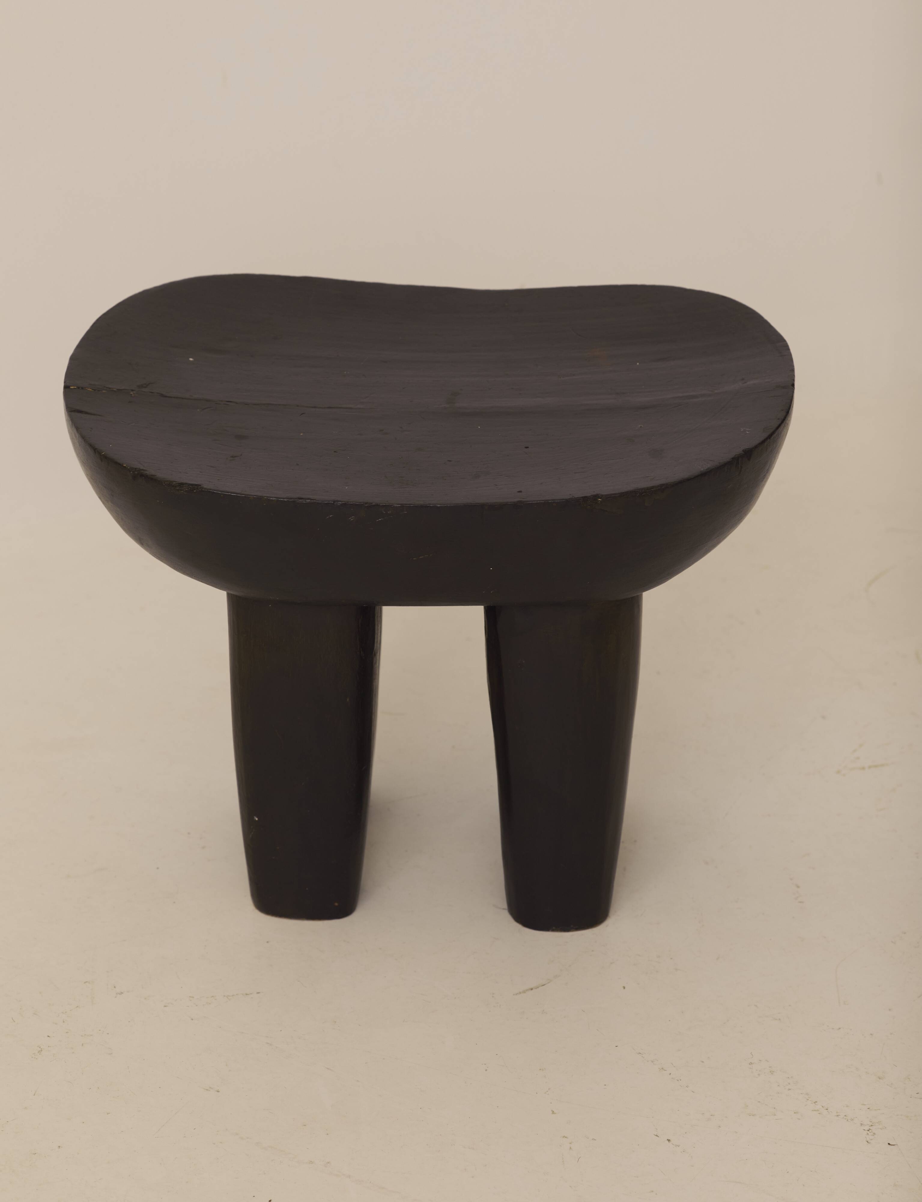 African monoxyle stool Senoufo black / vintage wenge