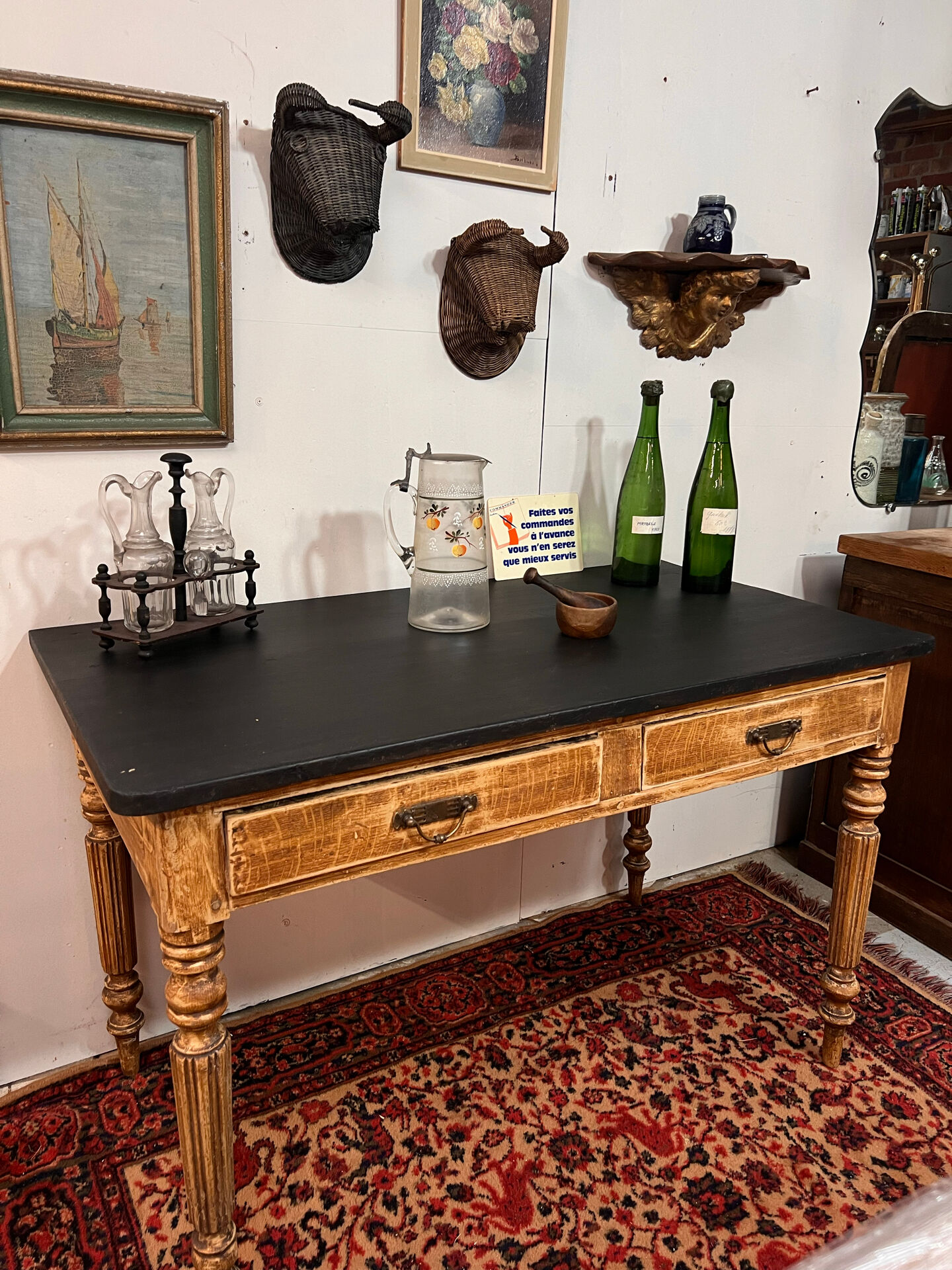 Ancienne table de cuisine en sapin