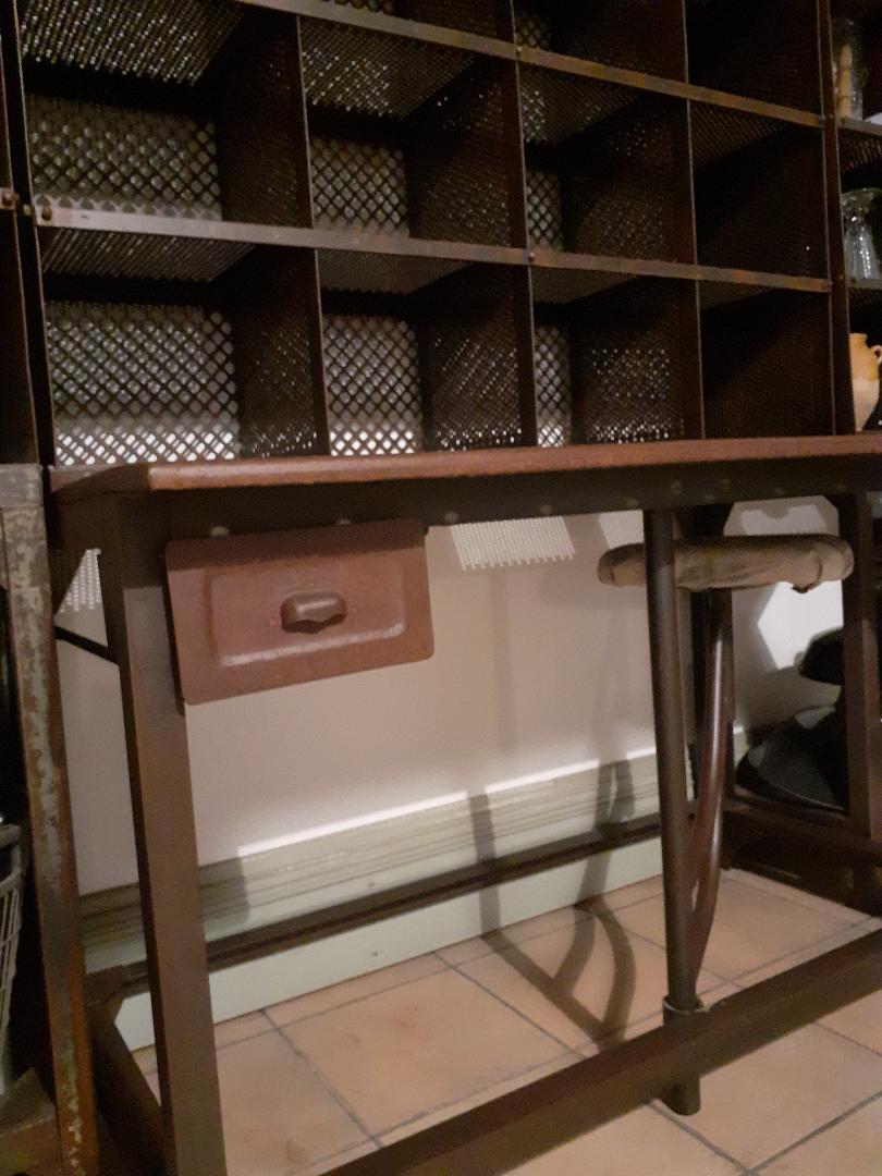 Postal sorting furniture