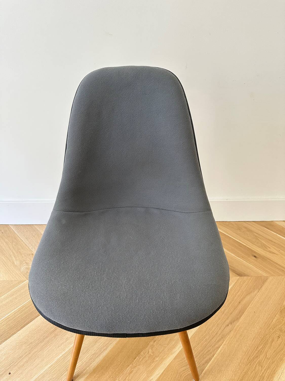 Eames Plastic Chair DSW - Upholstered Chair