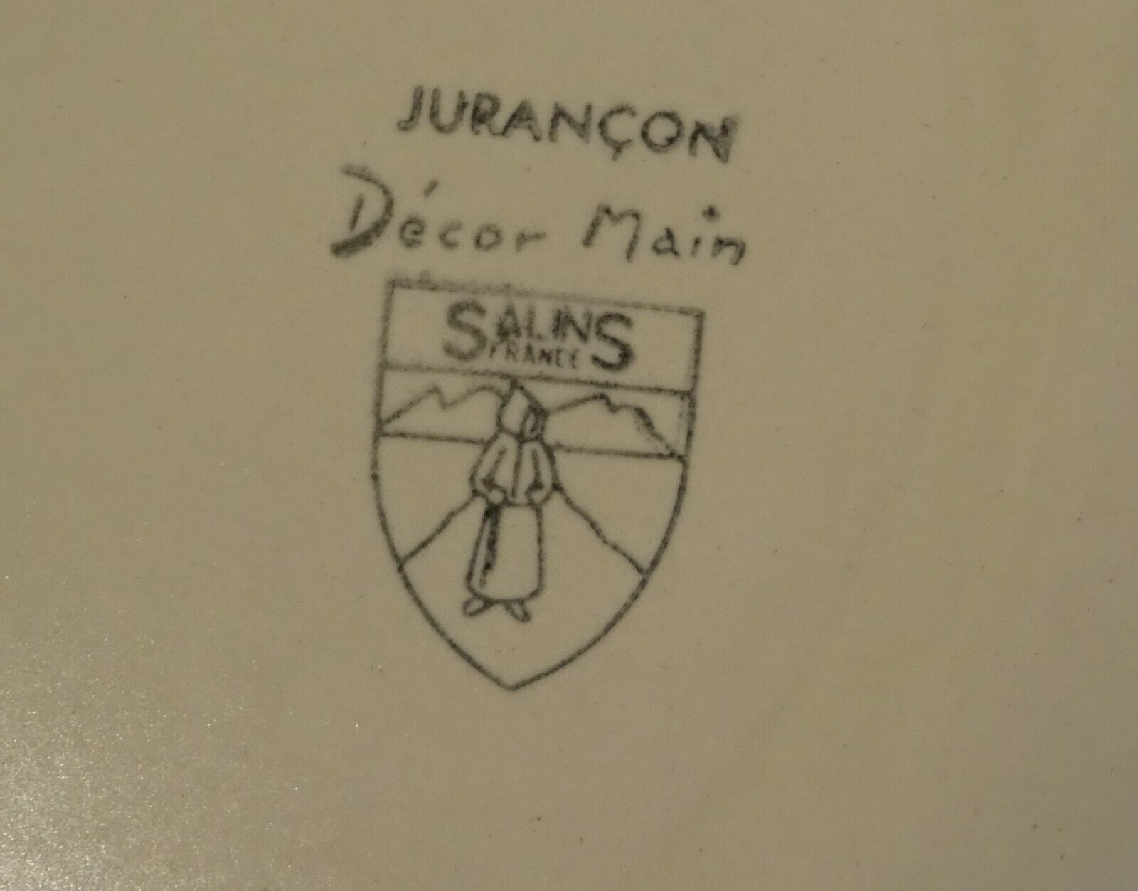 Set of 10 flat plates salins decoration Jurançon painted vintage hand