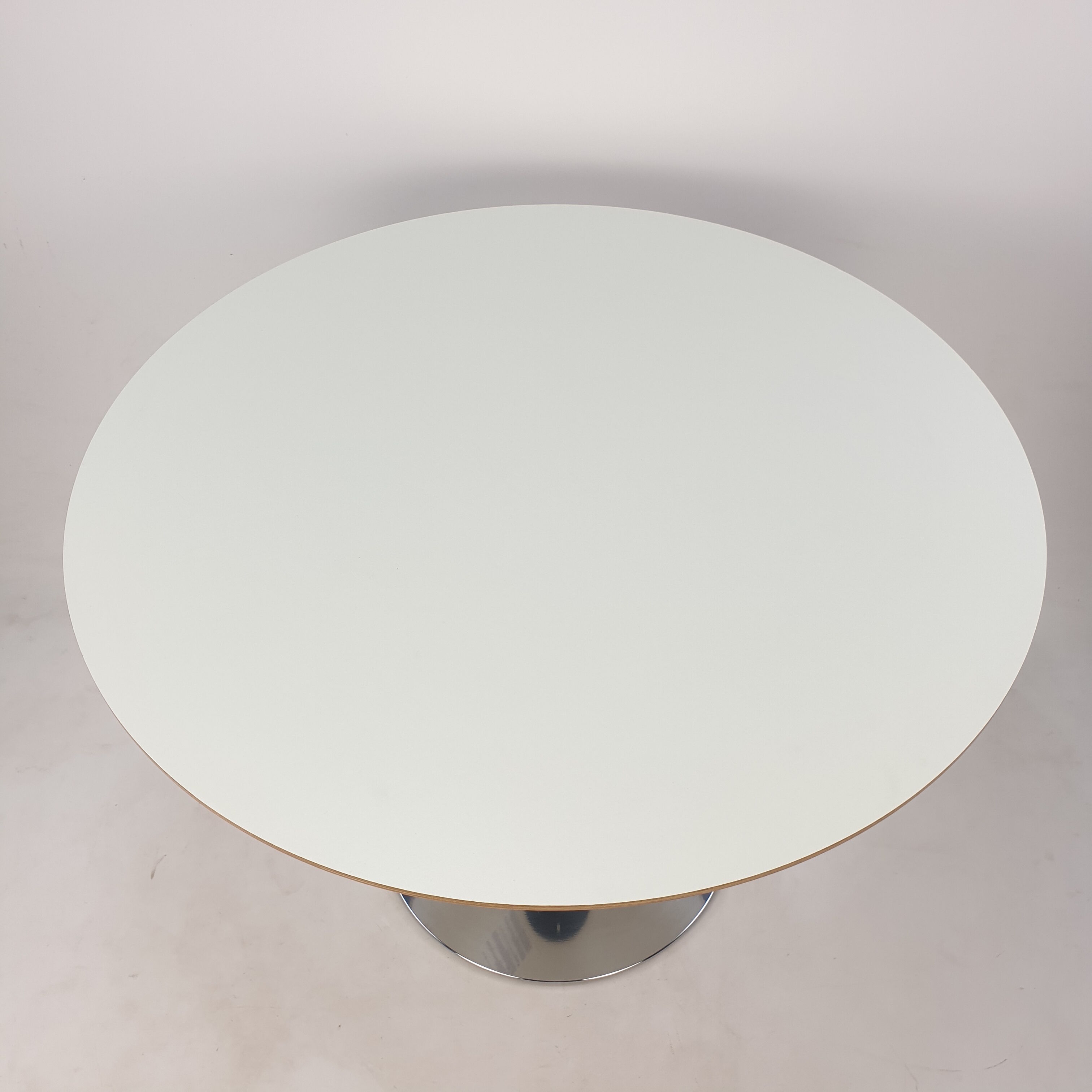 Round Dining Table by Pierre Paulin for Artifort, 1990s