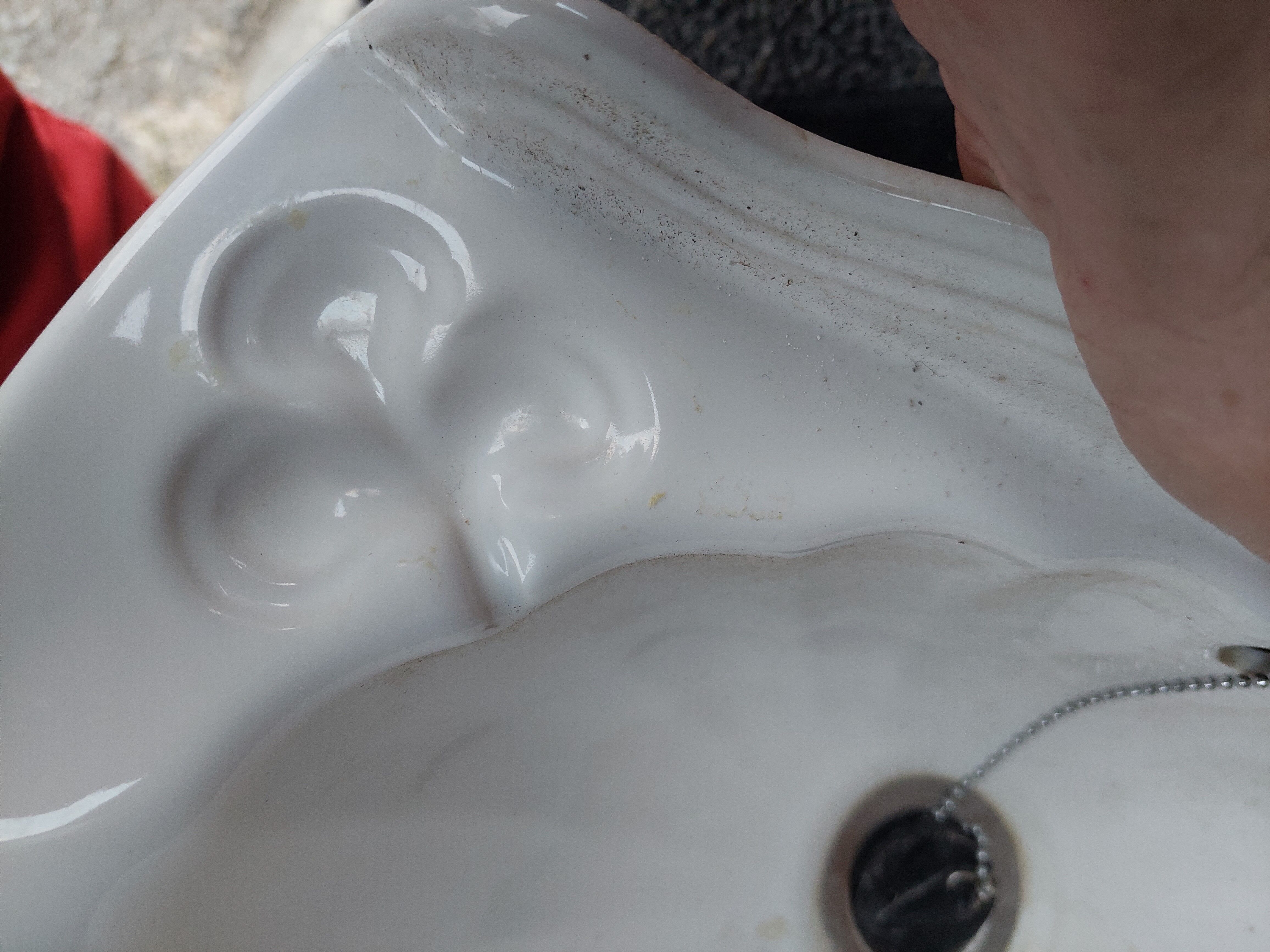 Shell washbasin old porcelain