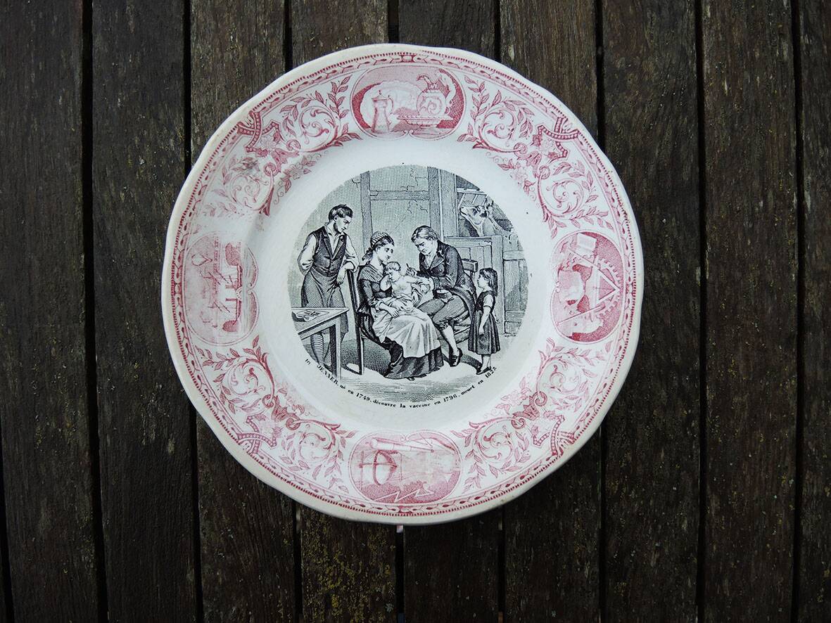 12 old talking plates from Sarreguemines – Discoverers & Inventors