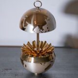 World map cigarette holder