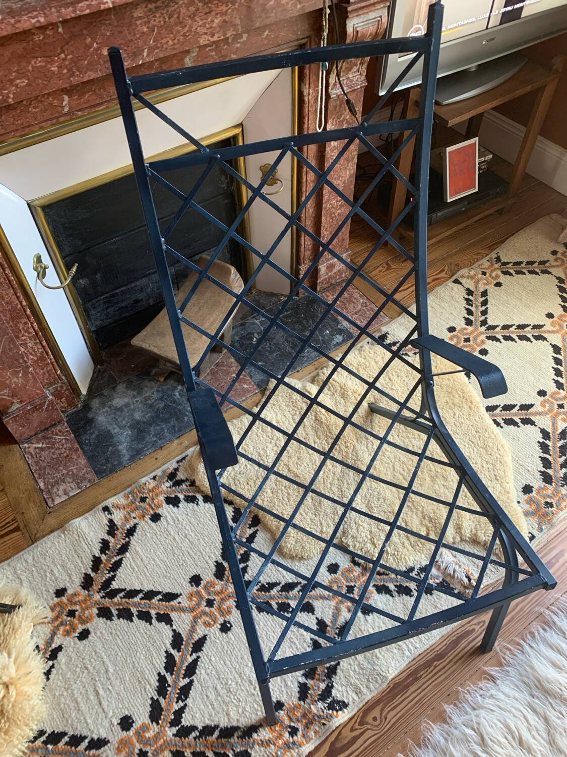Metal armchair