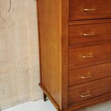 Oak chest of drawers