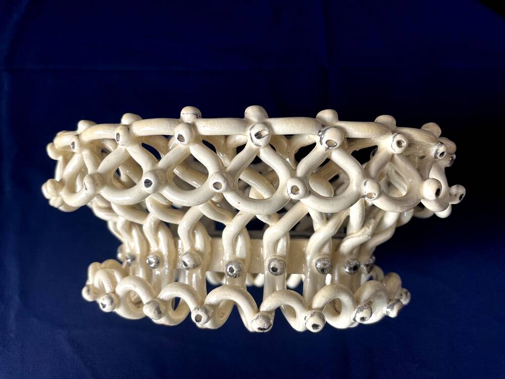 Basket or cup in langeais earthenware basketwork