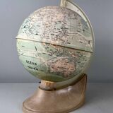 Luminous vintage globe