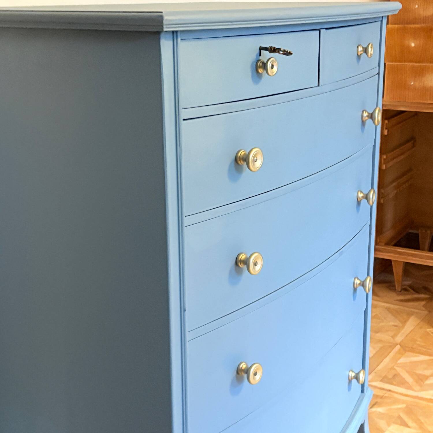 Commode semainier bleue zingueur