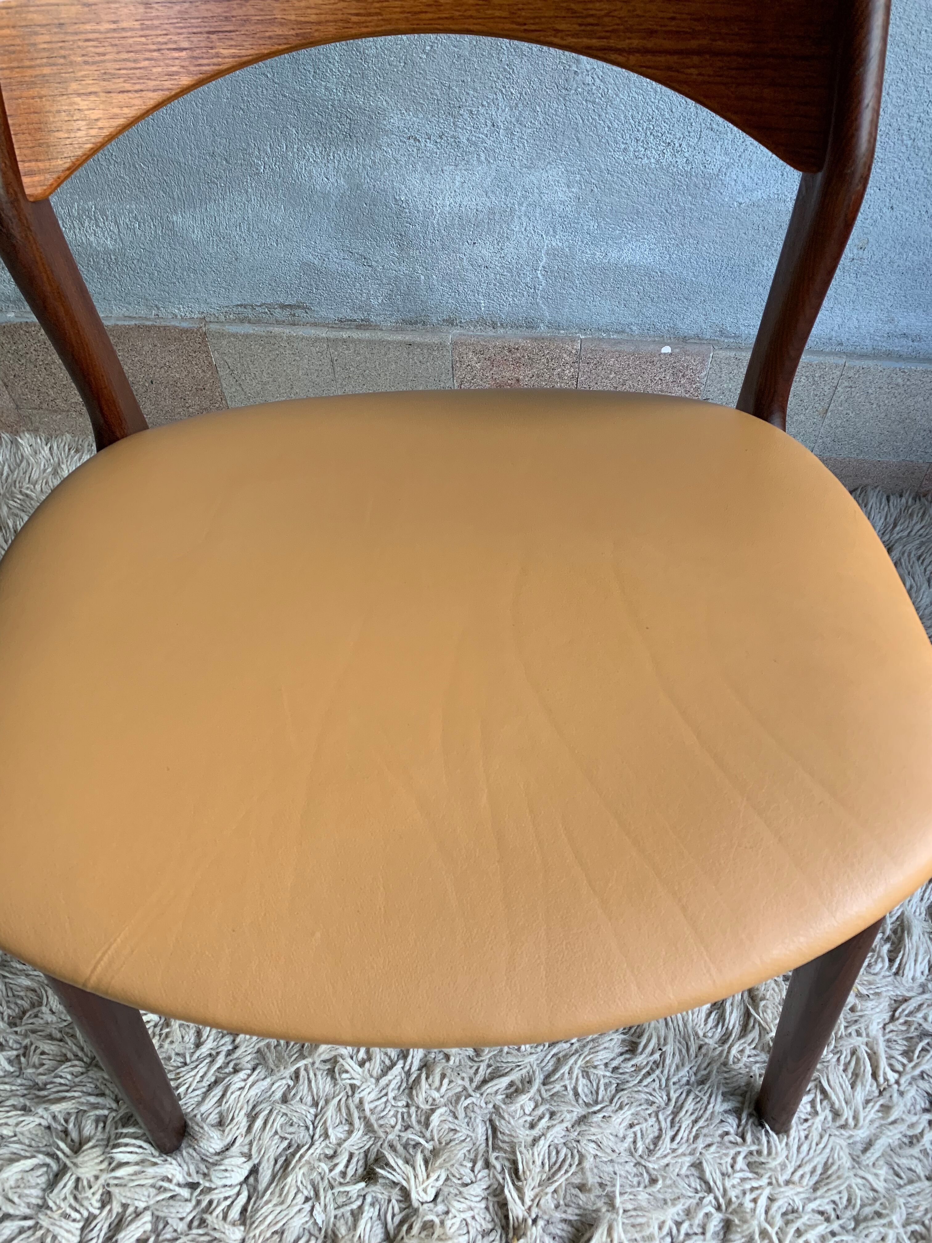 Scandinavian chair Erik Buch in teak and leather