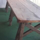 Workshop table with tray on trestles