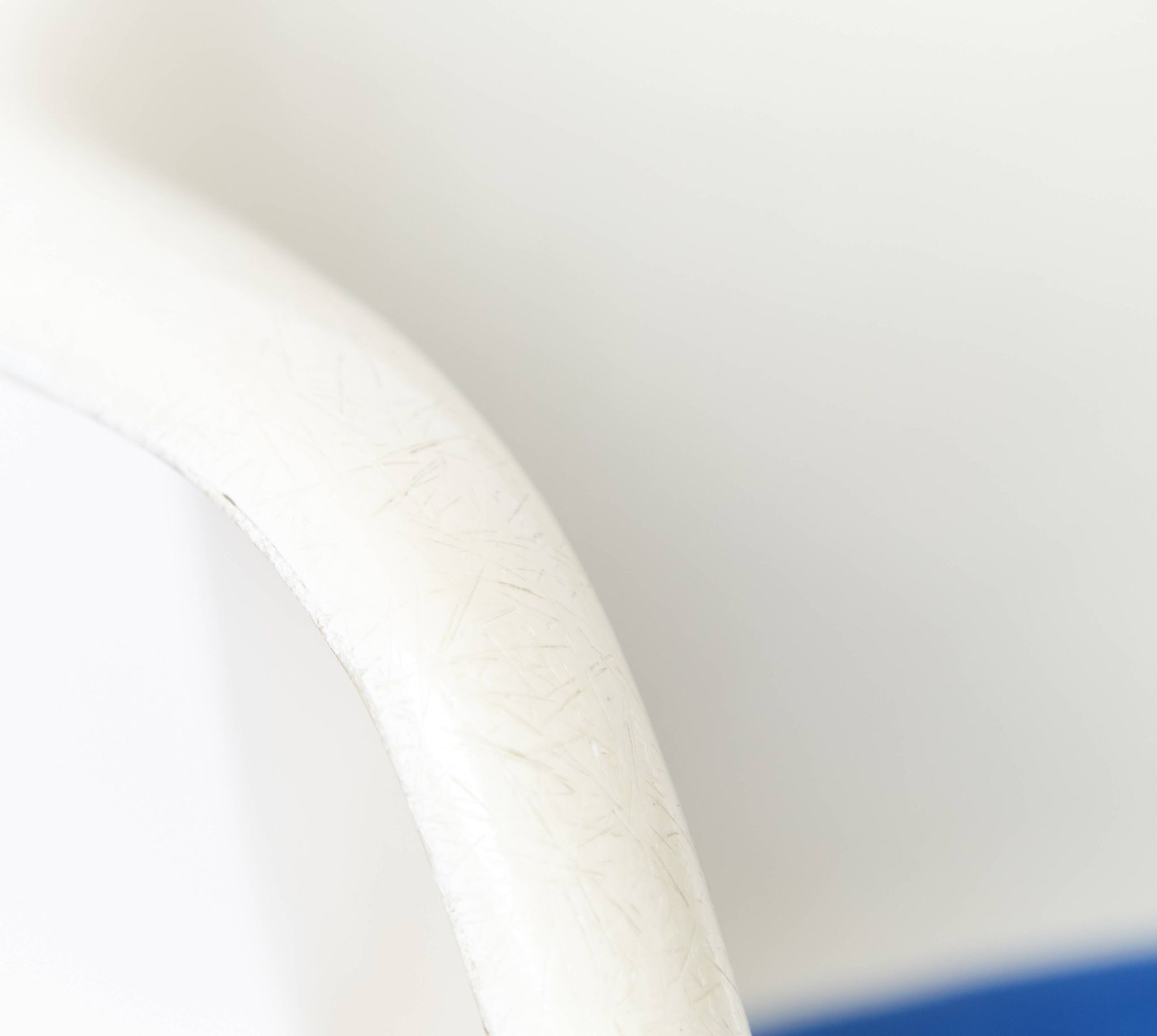 Off-White La Fonda Fiberglas Chair by Charles & Ray Eames for Herman Miller