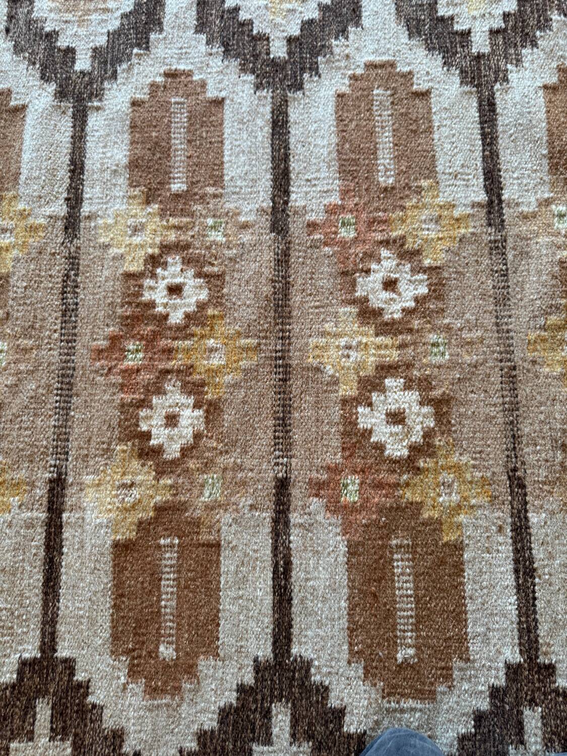 Tapis rolakan scandinave tissé à la main par Ingegerd Silow, Suède