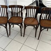 Suite de 4 chaises de bistrot vintage années 1960