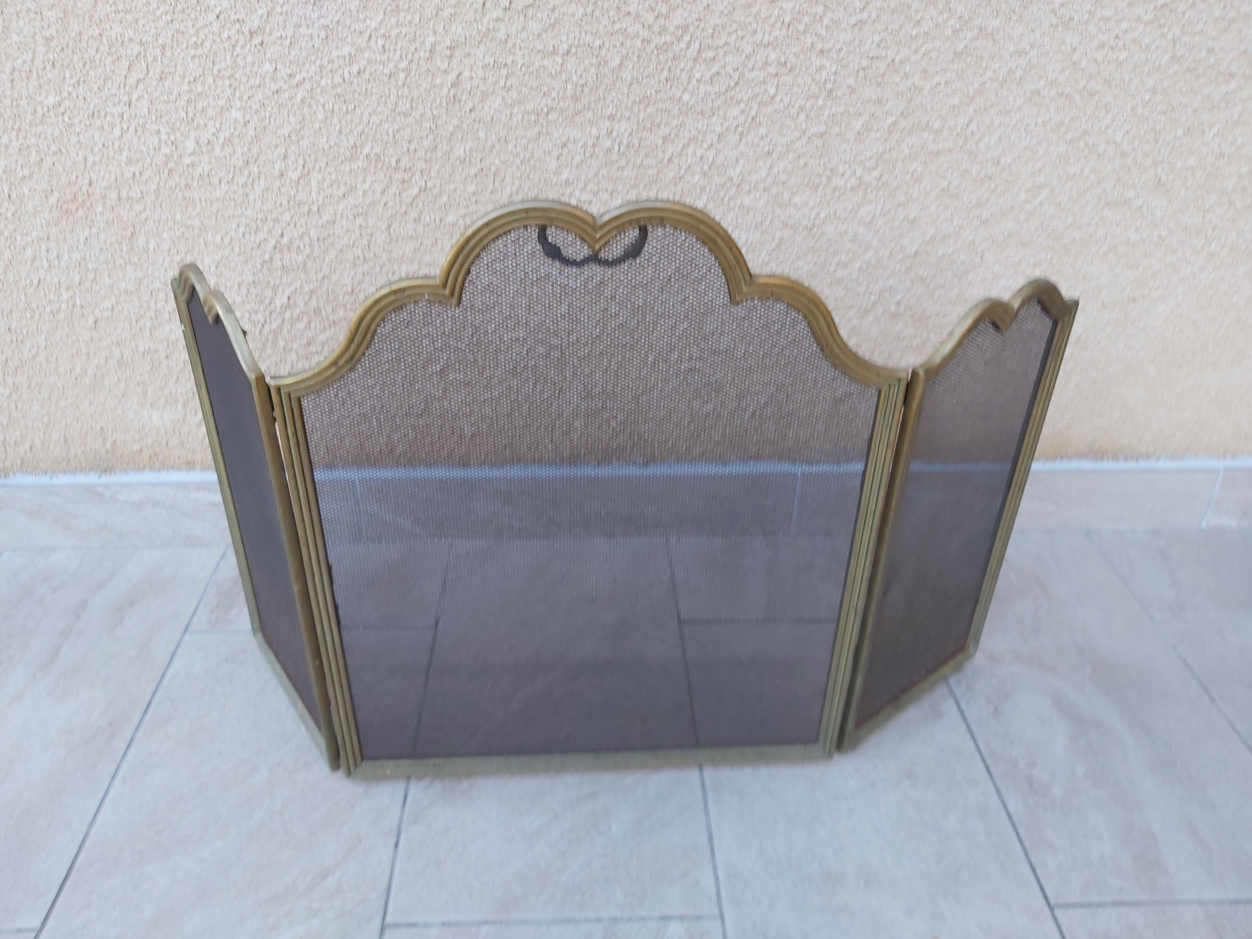 Fire shield brass chimney screen