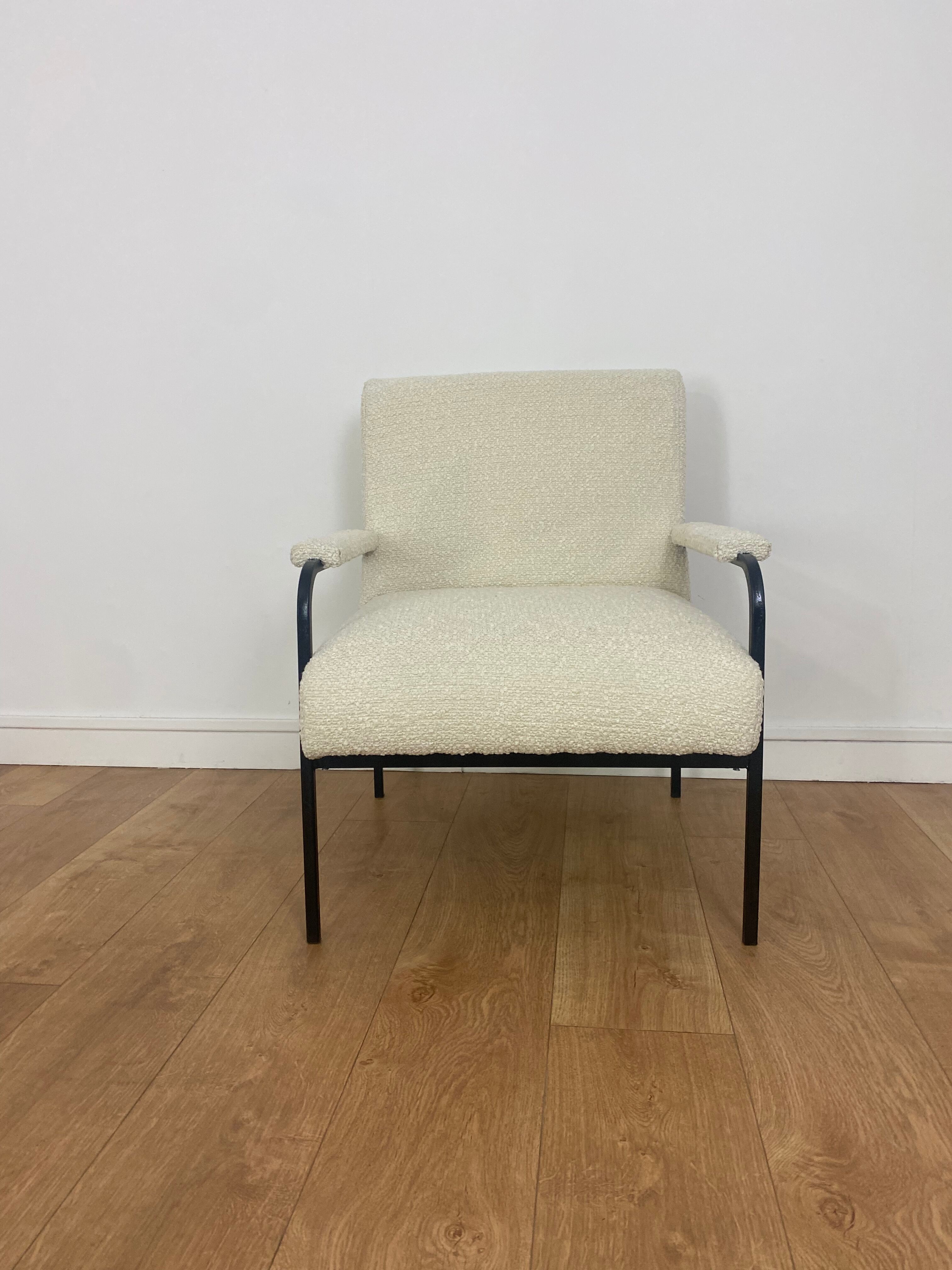 Armchair Pierre Guariche model Memphis vintage