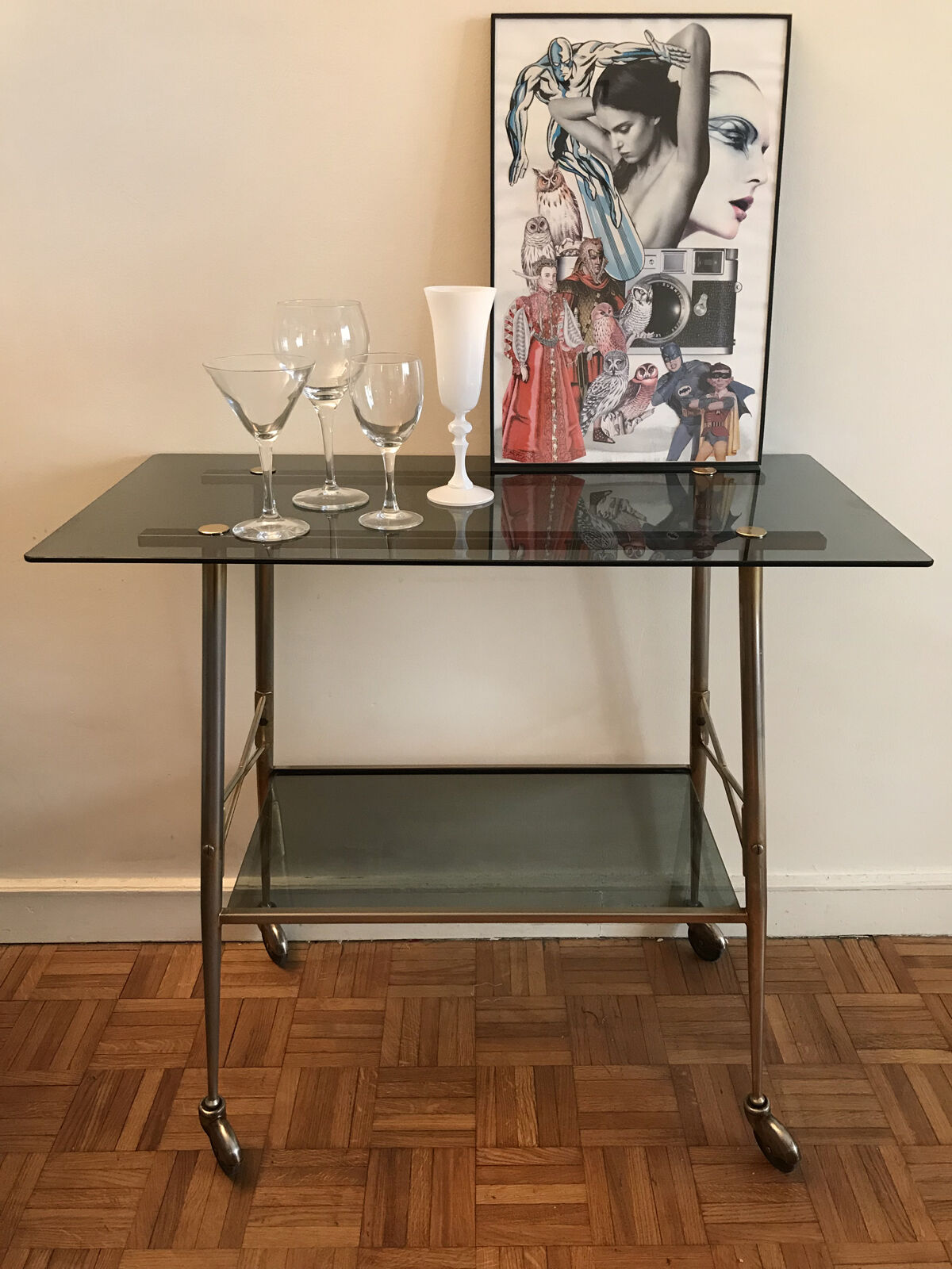 Serving table 1970