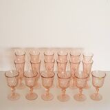 Set of 12 champagne flutes and 6 large glasses